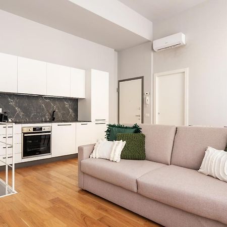 Easyhomes - Botta Milan Luaran gambar