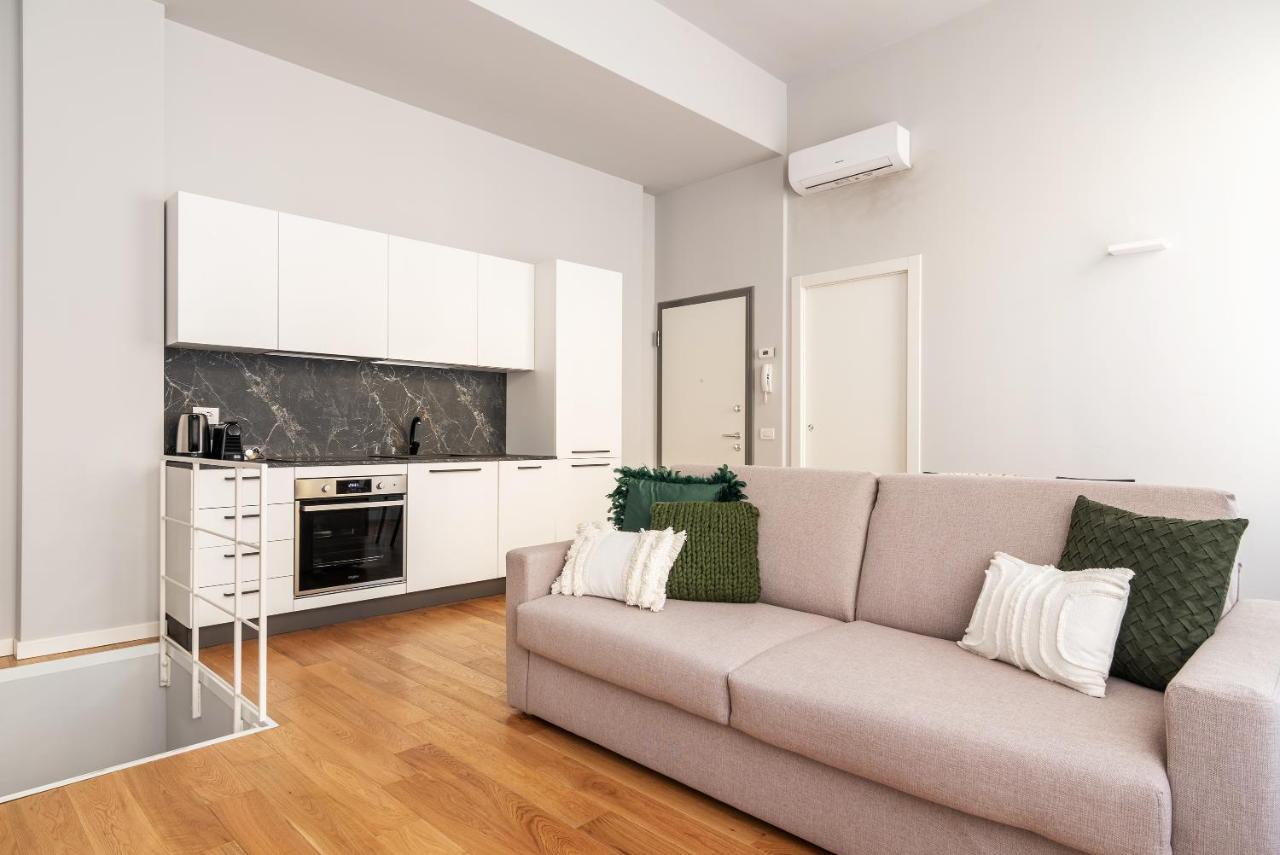Easyhomes - Botta Milan Luaran gambar