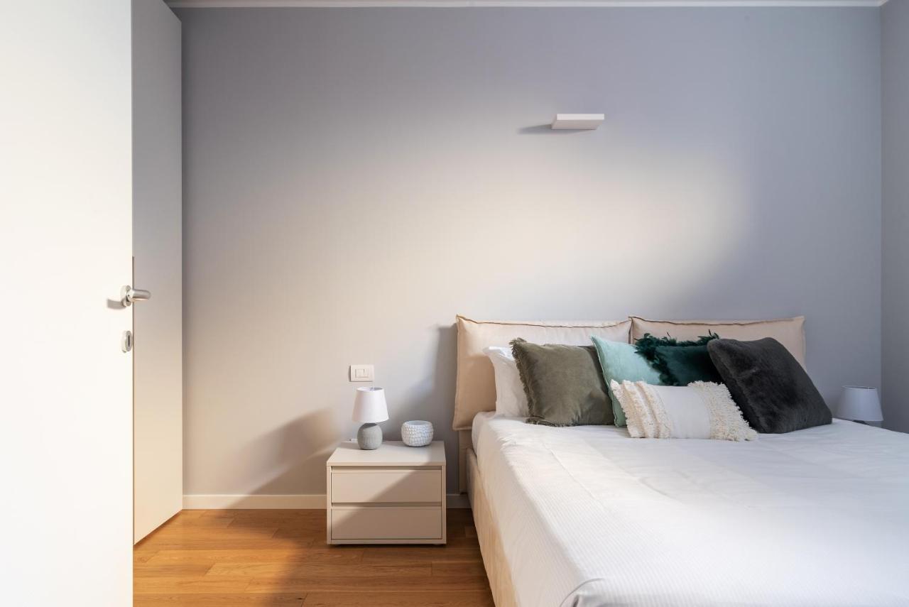 Easyhomes - Botta Milan Luaran gambar